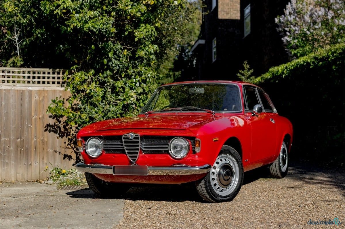1966' Alfa Romeo Giulia photo #2