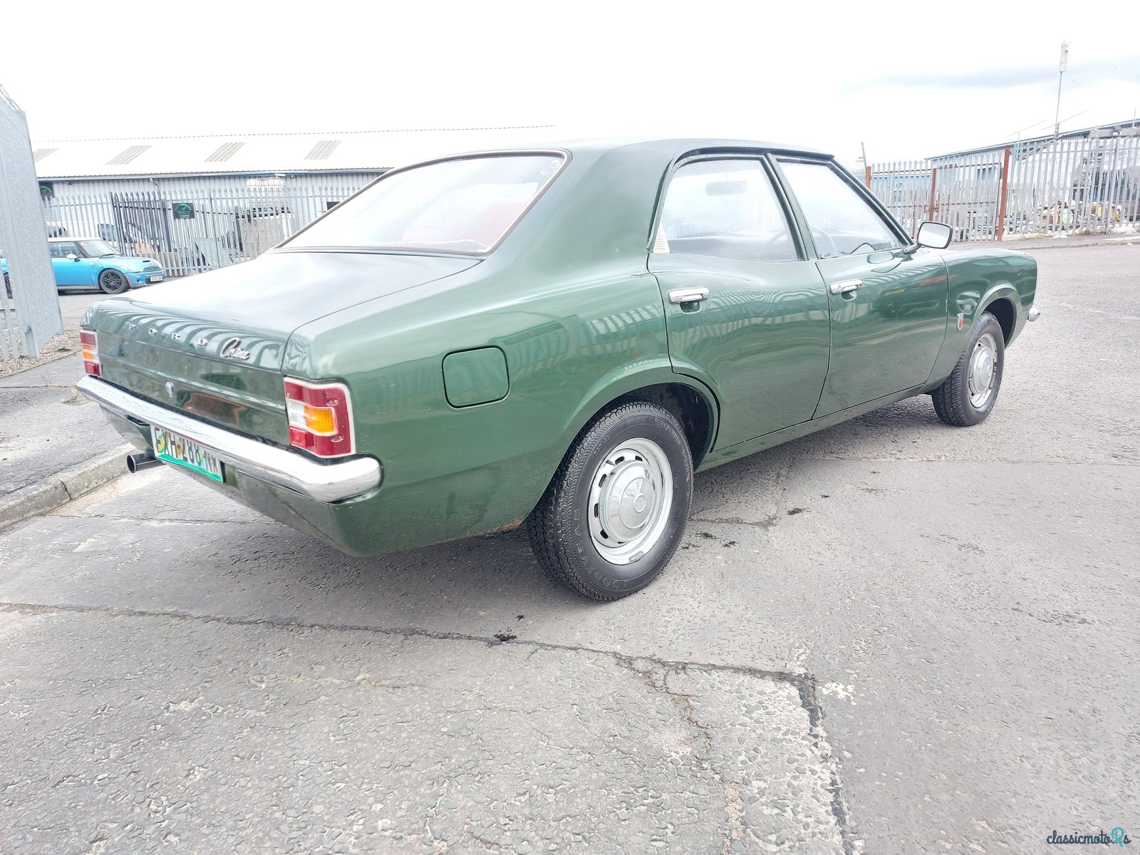 1971' Ford Cortina photo #4