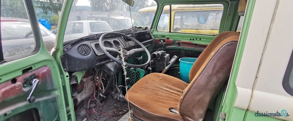 1976' Volkswagen Transporter photo #5