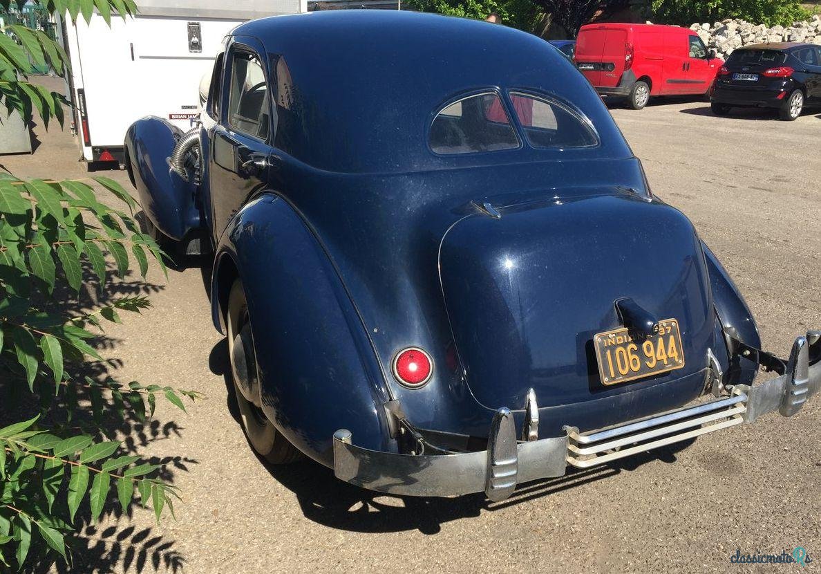 1937' Cord 812 Beverly Sedan photo #2