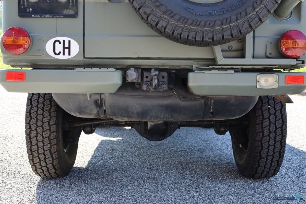 1985' Mercedes-Benz 240G photo #6