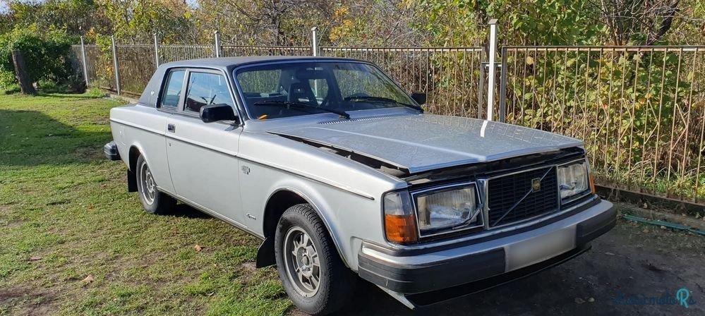 1978' Volvo 262 photo #2