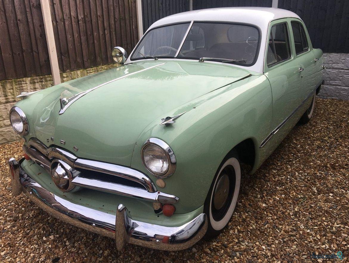1949' Ford Custom photo #1