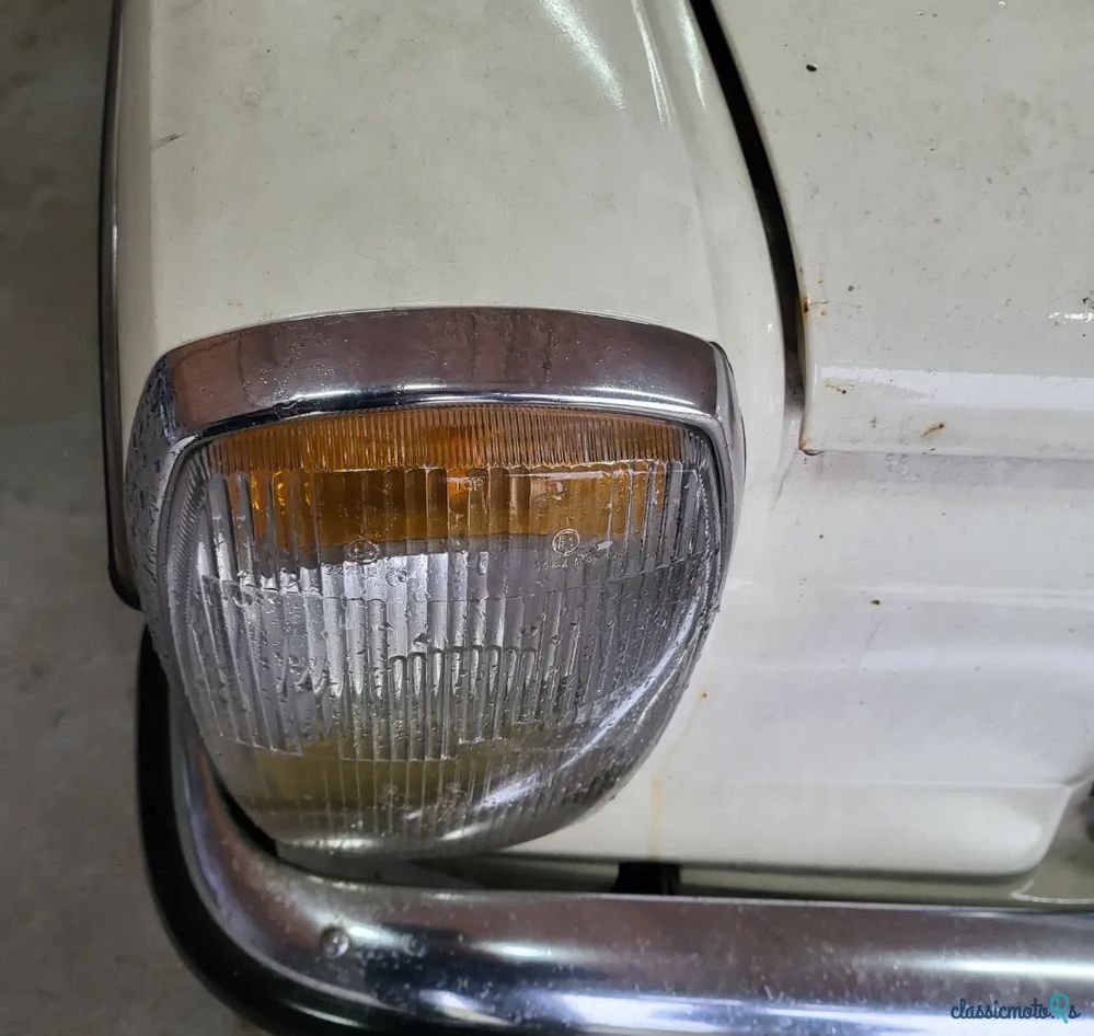 1973' Mercedes-Benz W114 photo #3