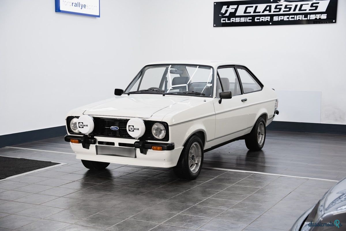 1980' Ford Escort photo #2