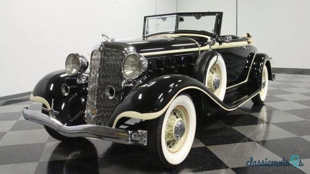 1933' Chrysler Imperial photo #1