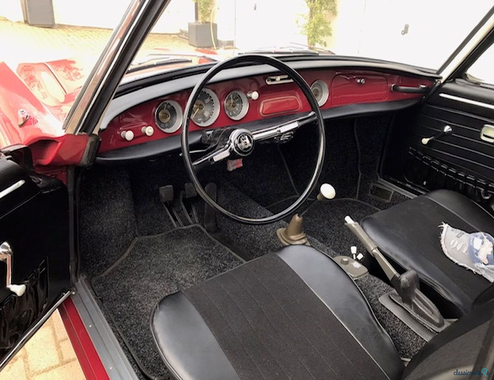 1965' Volkswagen Karmann Ghia photo #2