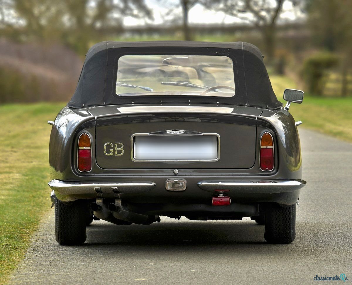 1969' Aston Martin DB6 photo #3