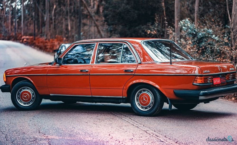 1977' Mercedes-Benz 240 photo #2