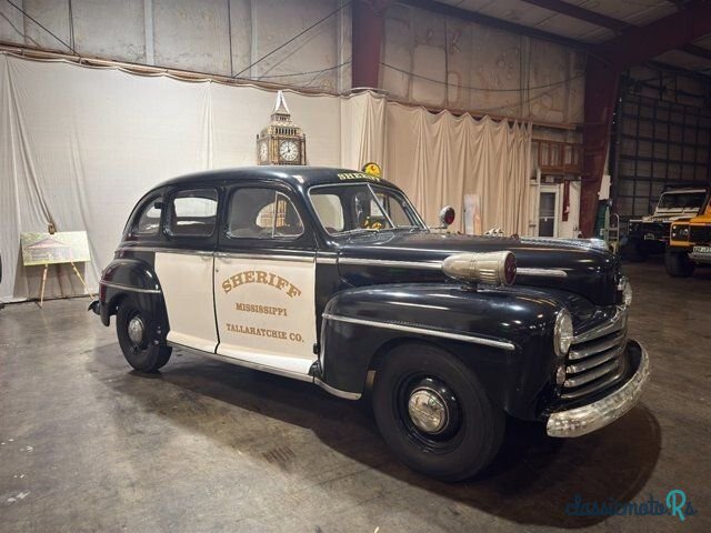 1947' Ford Super Deluxe photo #1