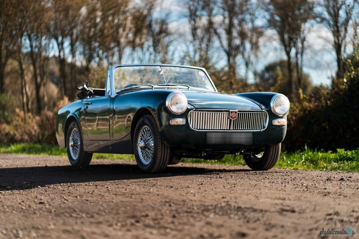 1967' MG Midget photo #1