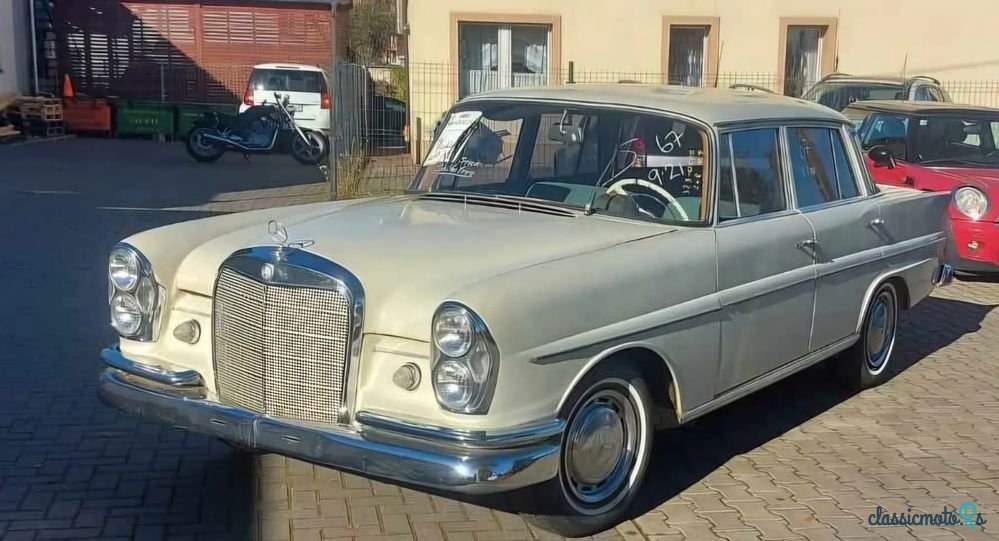 1963' Mercedes-Benz 220 W111 photo #1