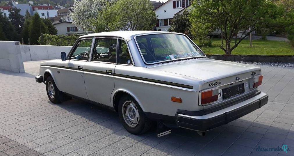 1977' Volvo photo #2