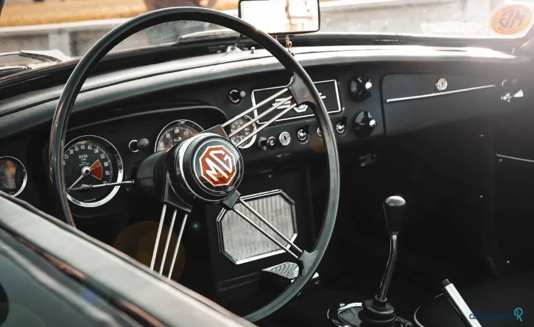 1966' MG MGB photo #4