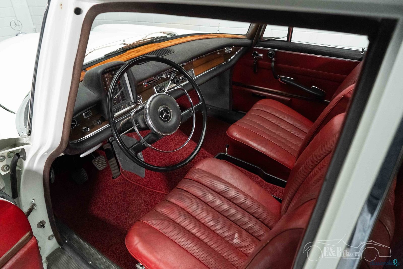 1964' Mercedes-Benz 220 photo #2