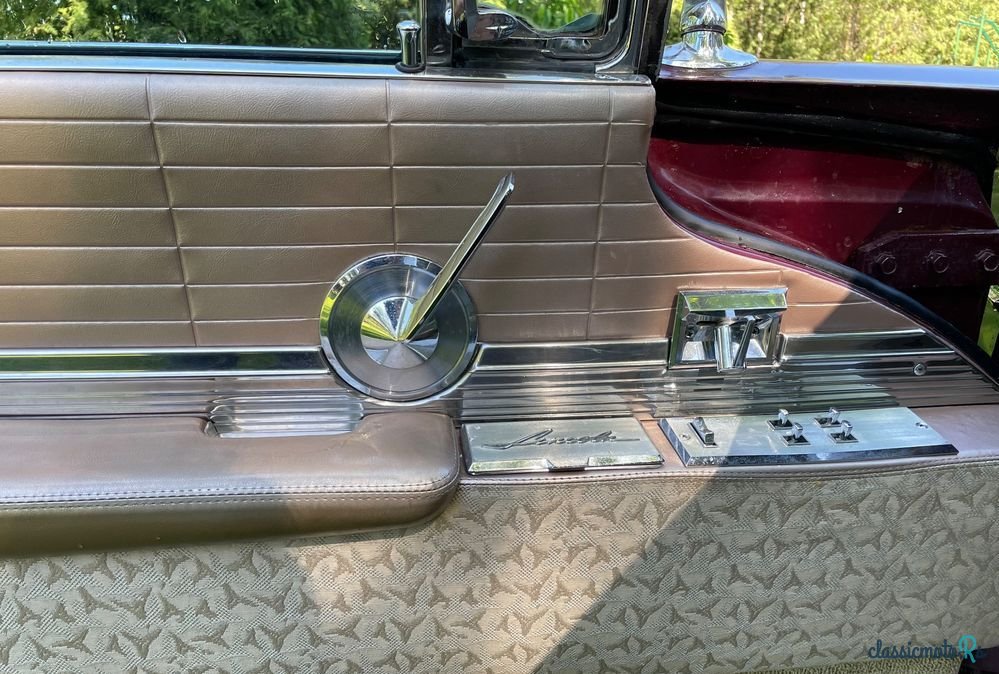 1960' Lincoln Continental photo #5