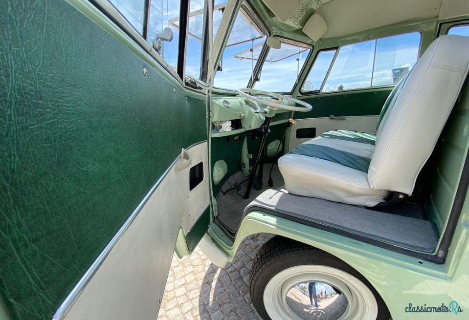 1968' Volkswagen Type 2 photo #5