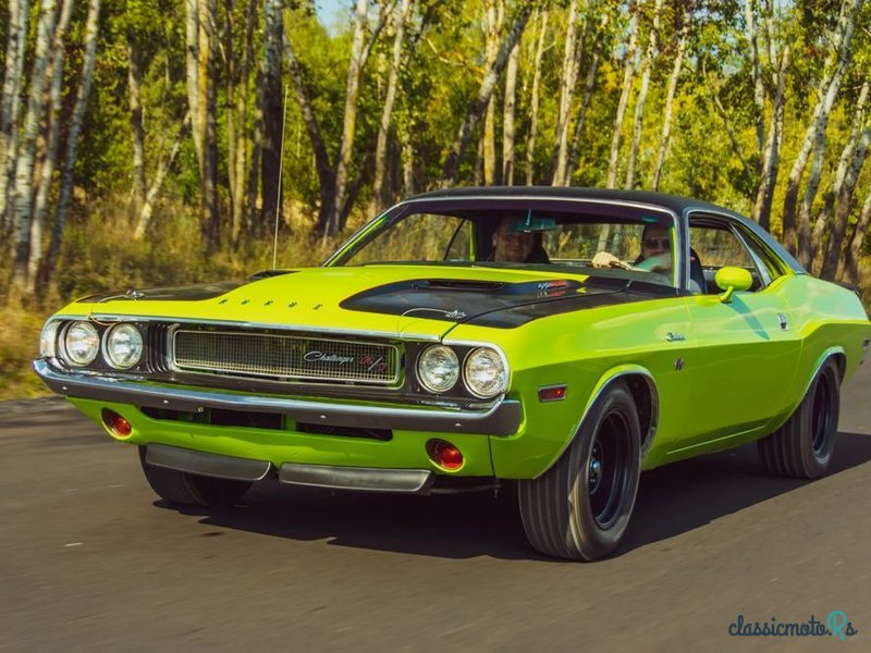 1970' Dodge Challenger photo #1