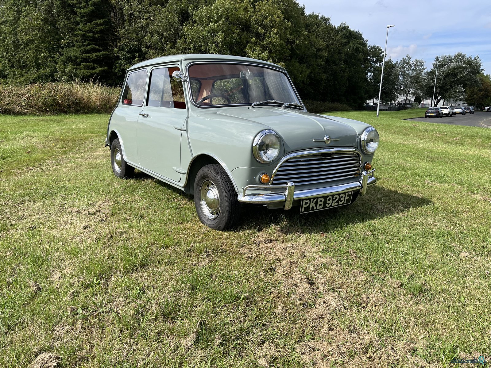 1967' Morris Mini Super Deluxe photo #2