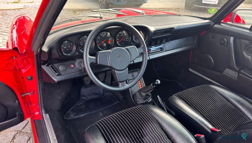 1985' Porsche 911 Carrera Coupé 3.2 photo #4