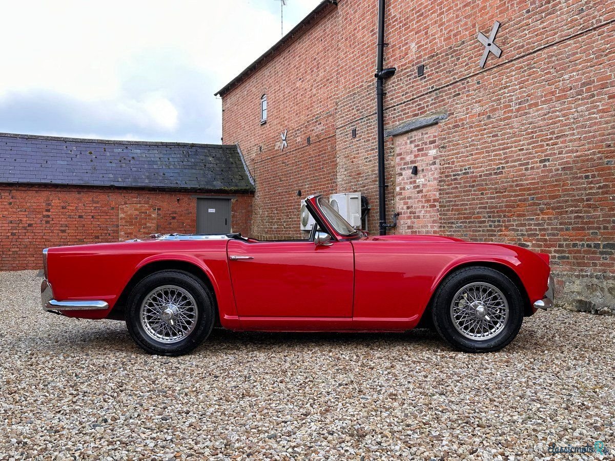 1964' Triumph TR4 photo #2