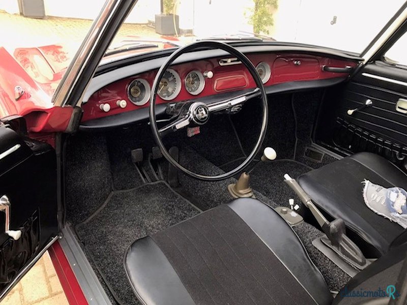 1965' Volkswagen Karmann Ghia photo #2