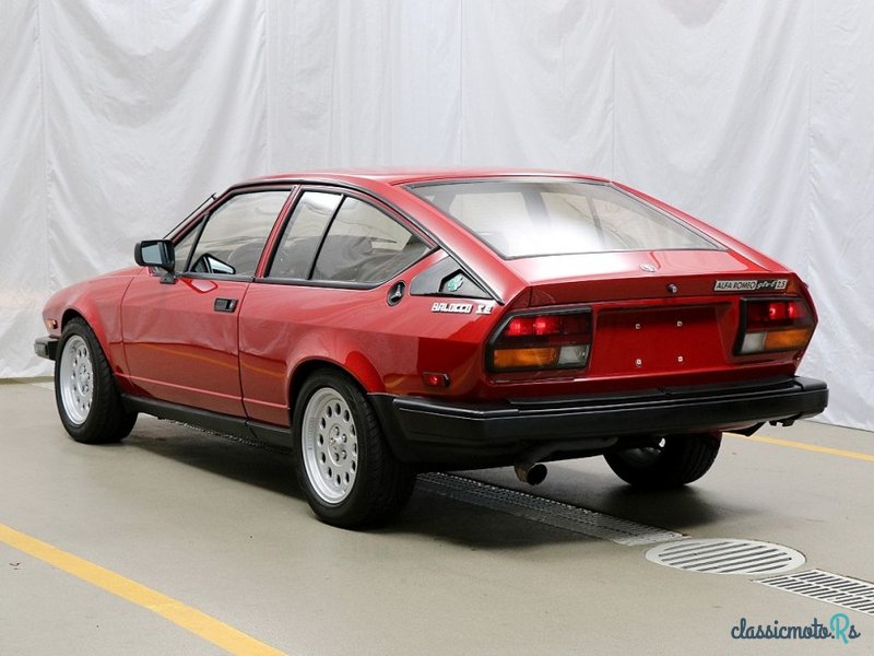 1982' Alfa Romeo GTV-6 photo #2
