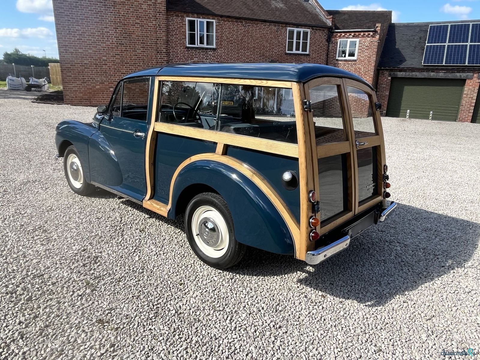1970' Morris Minor 1000 photo #4