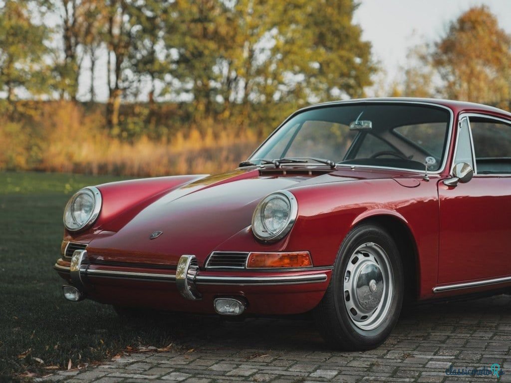 1965' Porsche 911 Coupe photo #2