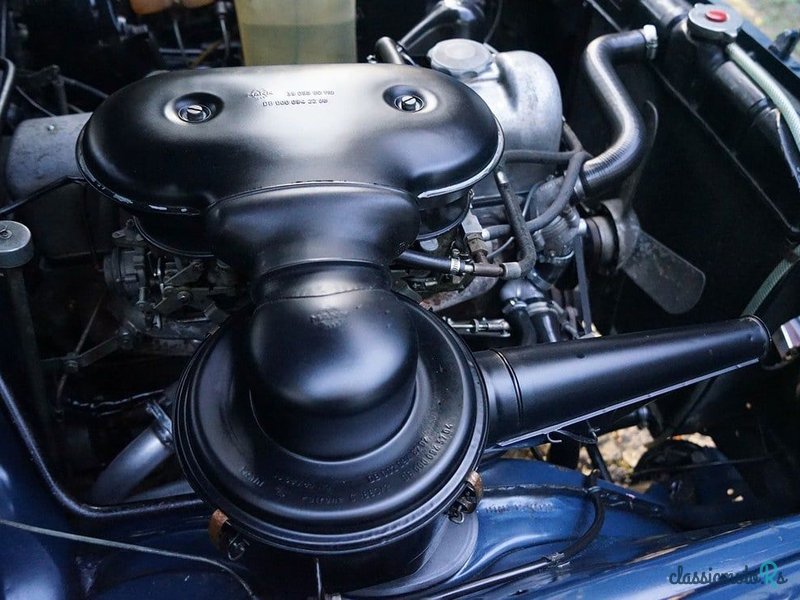 1965' Mercedes-Benz 220 photo #6