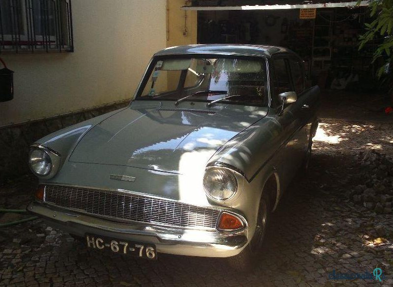 1967' Ford Anglia Deluxe photo #5