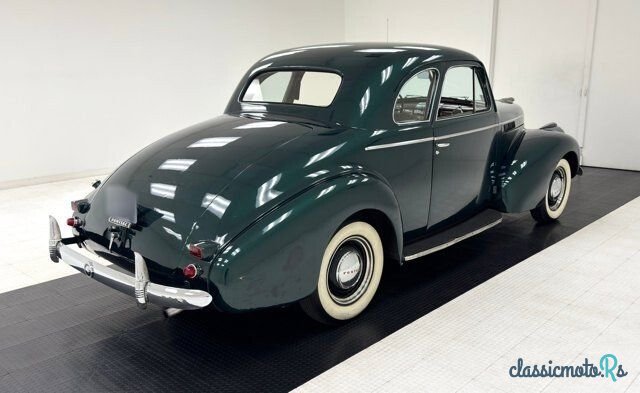 1940' Pontiac Deluxe photo #5