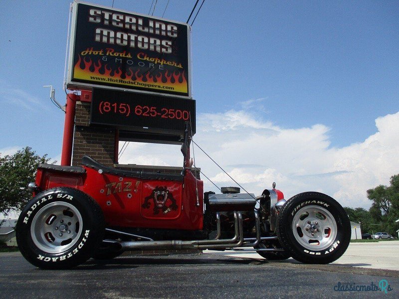 1923' Ford Custom photo #1