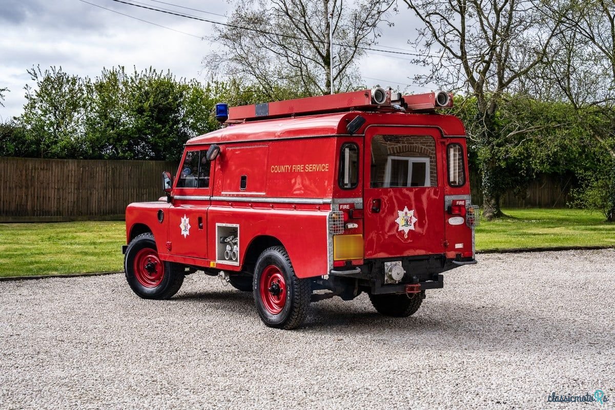 1982' Land Rover Series 3 photo #5