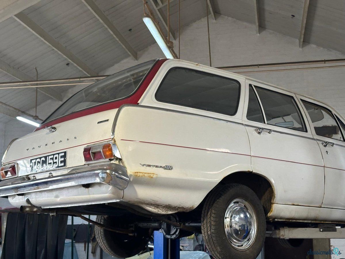 1967' Vauxhall Victor photo #1