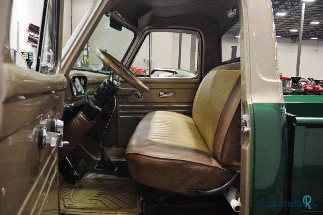 1953' Ford F-100 photo #3