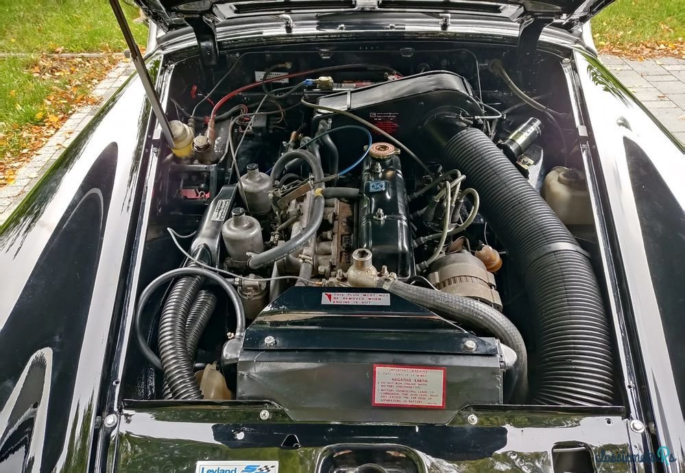 1975' MG Midget photo #5