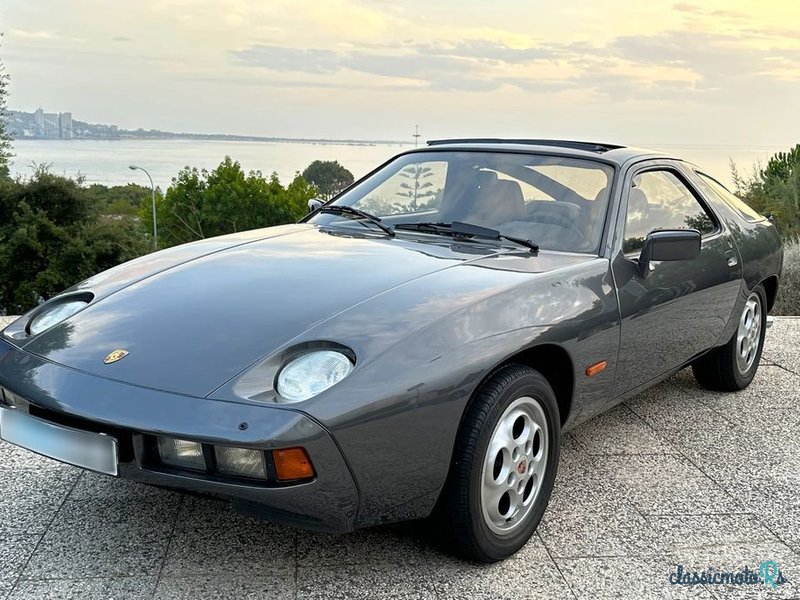 1979' Porsche 928 photo #1