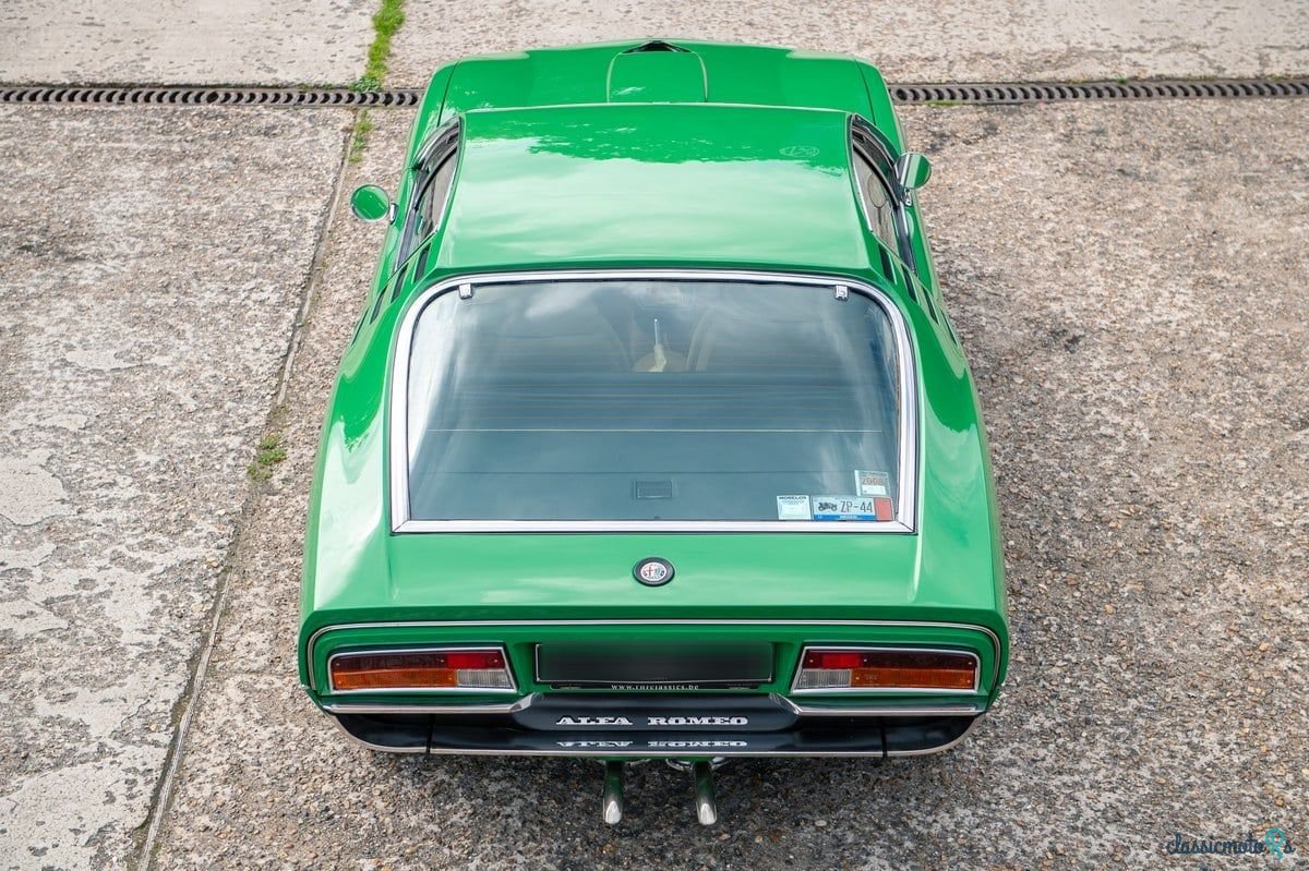 1972' Alfa Romeo Montreal photo #3