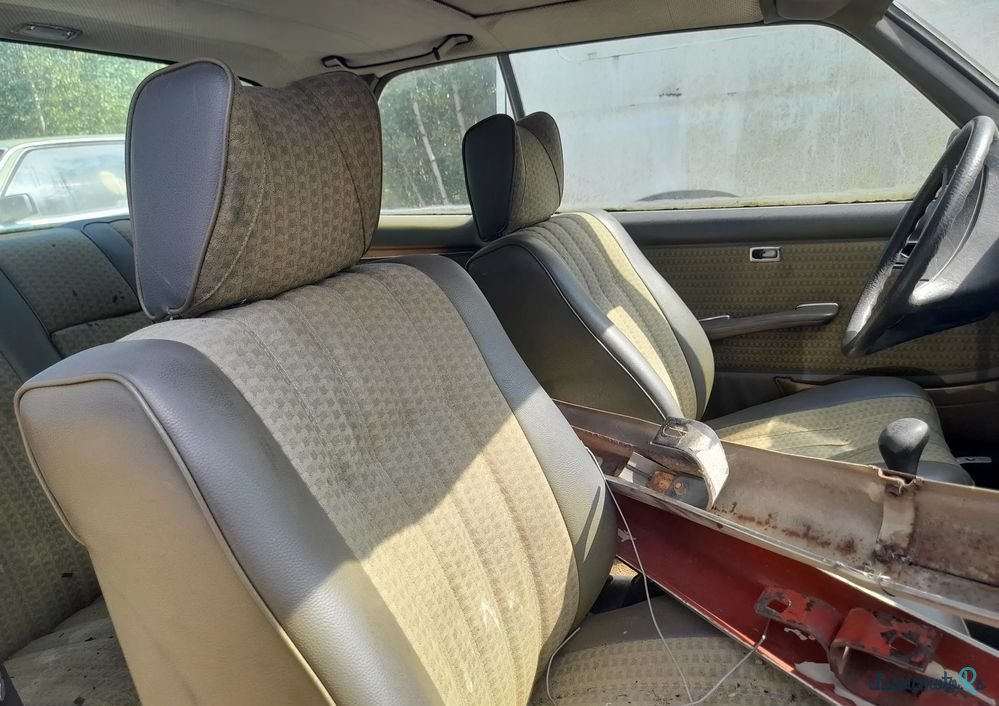 1980' Mercedes-Benz 280 photo #2