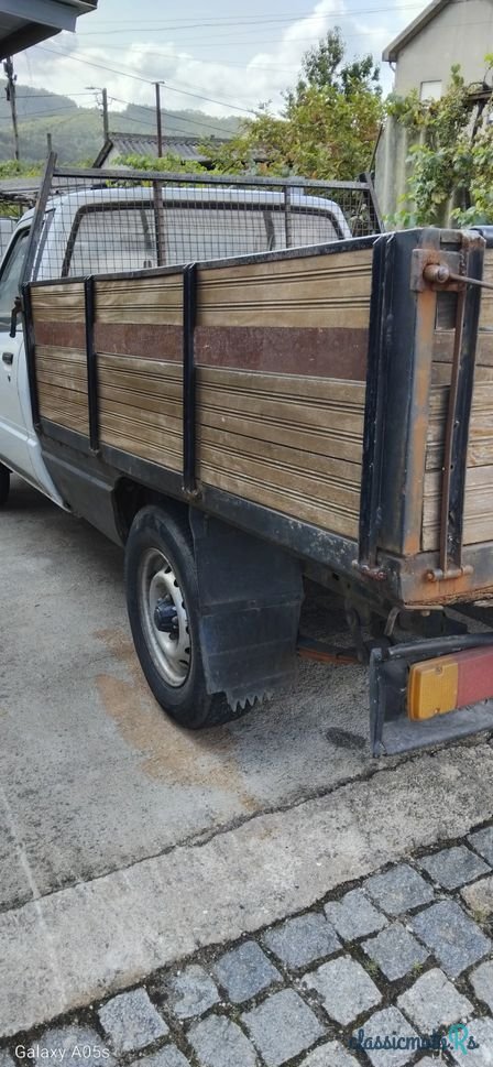 1989' Toyota Hilux photo #4