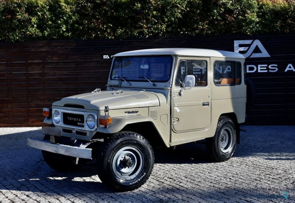 1980' Toyota Land Cruiser photo #1