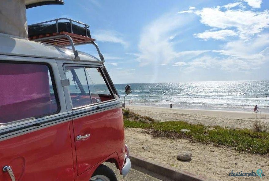 1960' Volkswagen Type-2 Split Screen photo #4