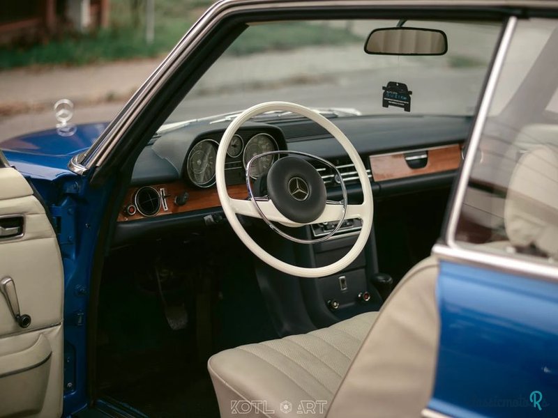 1971' Mercedes-Benz 250CE W114 photo #5