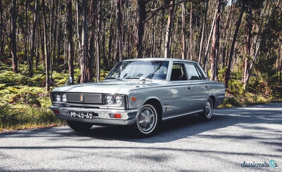 1970' Toyota Crown photo #1