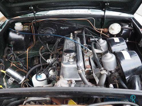 1975' MG Mgb Gt B Gt photo #3