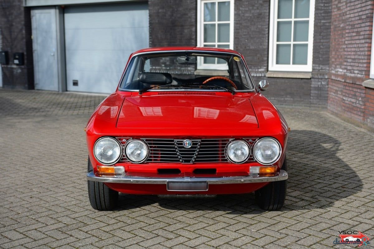 1971' Alfa Romeo Gt Junior photo #5