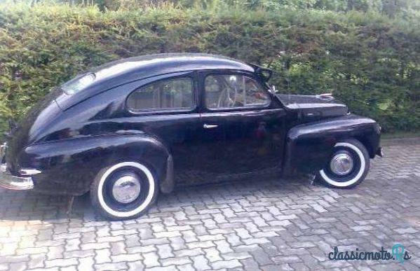 1947' Volvo PV444 photo #4