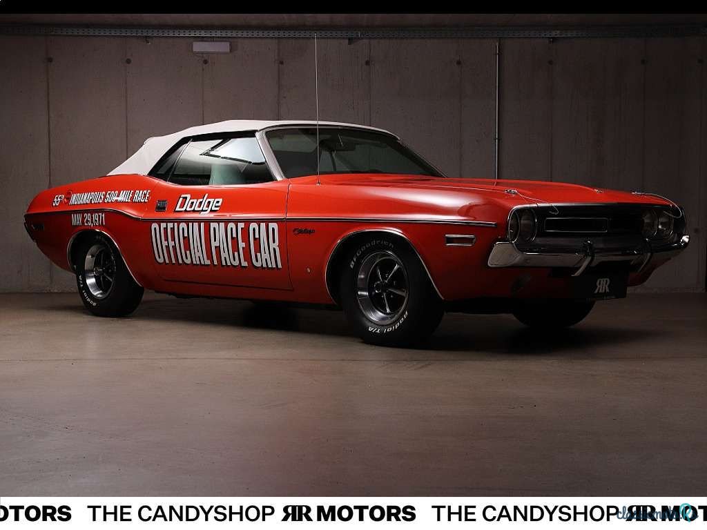 1971' Dodge Challenger photo #3