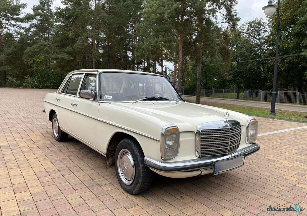 1976' Mercedes-Benz w115 photo #2